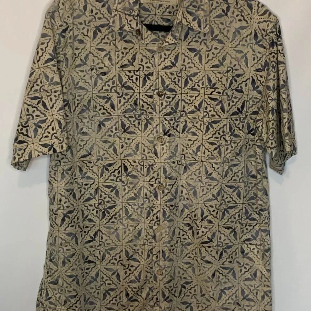 Island Republic Hawaiian Style Shirt